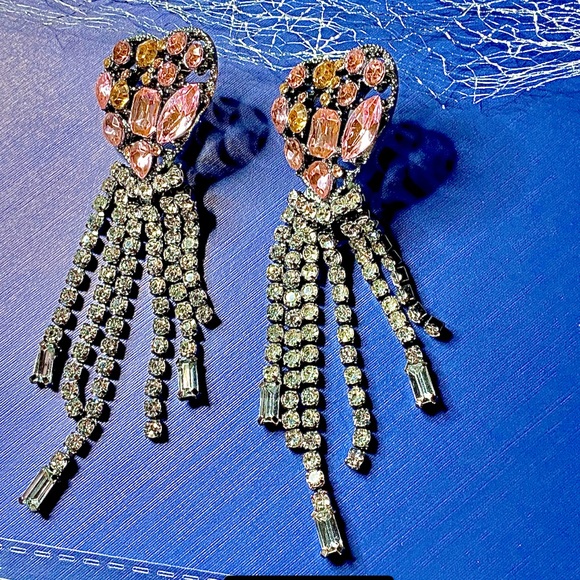 Jewelry - New long dangle earrings